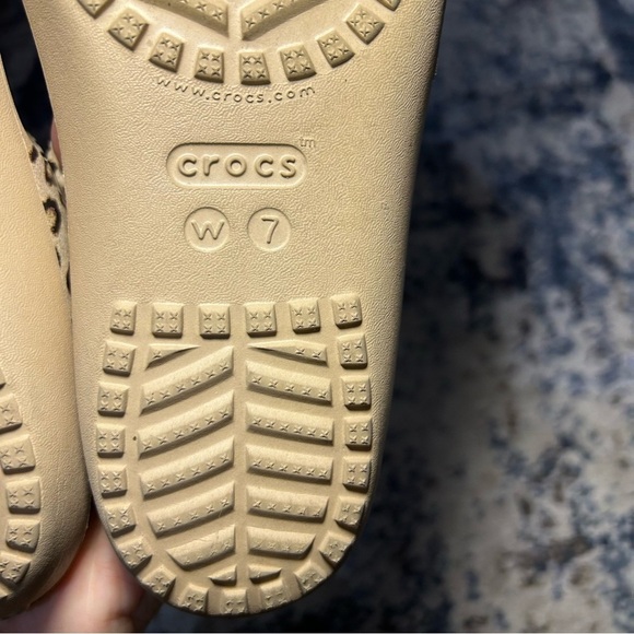 Crocs Kaydee II Cheetah Print Slip-On Slides Size 7 - Picture 9 of 9